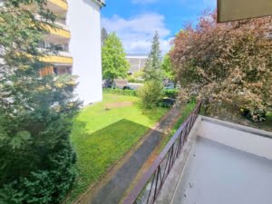 VERMIETET! Neu saniert! Sonnige 2 Zimmerwohnung mit Balkon – direkt am Kettler Krankenhaus