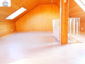 VERMIETET!Altbaucharme mitten in Bornheim! Sonnige 4 Zimmer-Maisonette direkt auf der Berger Straße