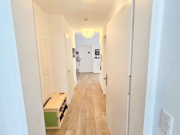 VERMIETET! Zweitbezug! 4 Zimmer + 2 Terrassen + Garten +2 Bäder + Fußbodenheiz. ruhig in Rödelheim