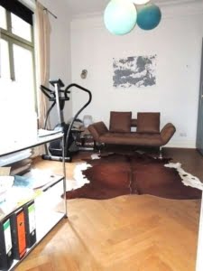 Vermietet! Wow! Altbaucharme pur! 4 Zimmer + Wohnküche + Balkon- top saniert