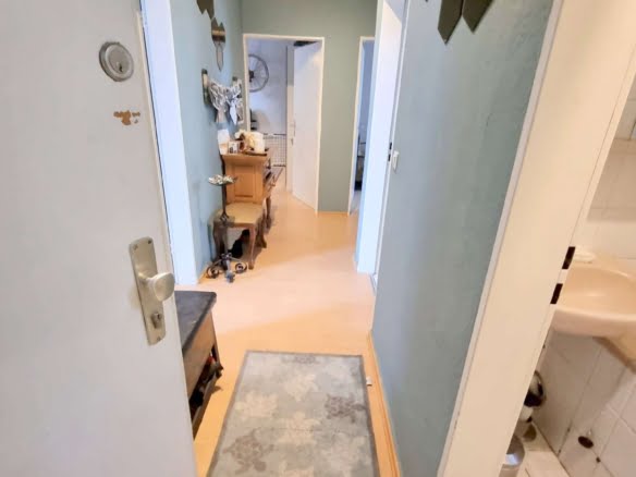 VERMIETET! Altbaucharme zentral in Bornheim! Helle 3 Zimmerwohnung direkt auf der Berger Straße