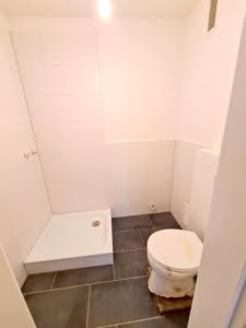 VERMIETET! Nagelneu saniert! Schick + Gemütlich! 2 Zimmerwohnung – ruhig + zentral im Ostend