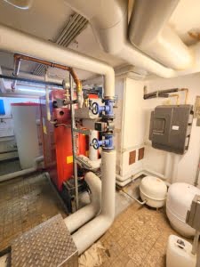 VERKAUFT! Karben-Kloppenheim: Panoramablick in großer 3 Zimmer Penthousewohnung + Einzelgarage