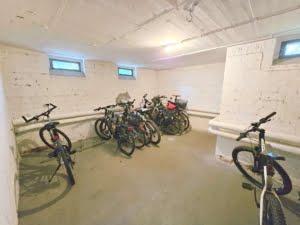 VERMIETET! Gemütliche 3 Zimmerwohnung mit großem Balkon in gepflegter Grünanlage in Bad Homburg