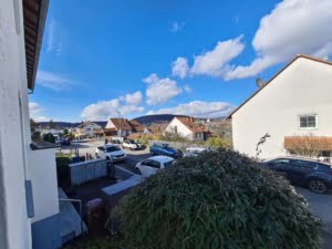 VERMIETET! Frisch renoviert! 3-Zimmerwohnung mit Terrasse + Garten am Feldrand- S-Bahn nah Hofheim