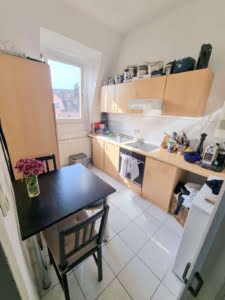 VERMIETET! Richtig gemütliche kleine 2 Zimmerwohnung – mitten in Bornheim Berger Str.