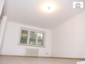 VERMIETET! Modern + Großzügig! Gemütliche 2-Zimmer plus offener Wohnküche + Balkon! – – EZB nah im Ostend