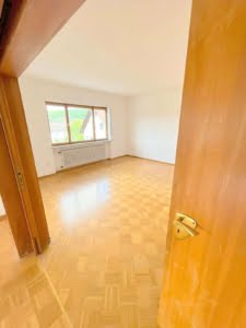 VERMIETET! Großzügige 3-Zimmerwohnung mit 2 Balkonen ruhige Lage in Großheubach