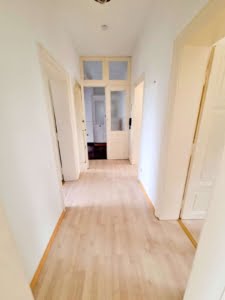 VERMIETET! Altbaucharme zentral in Bornheim! Gemütliche 3 Zimmer Wohnung mit Tageslichtbad