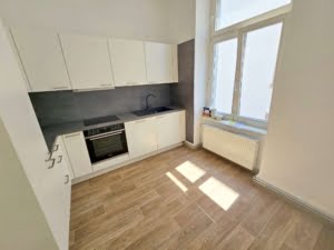 VERMIETET! Altbaucharme ! Gemütliche 2 Zimmerwohnung mit Wohnküche inkl. neuer EBK