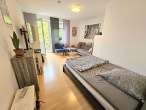 VERMIETET! Attraktives, gemütliches 1-Zimmer Apartment mit Balkon – ruhig + zentral Ostend