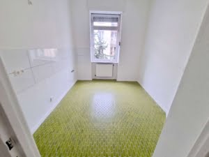 VERMIETET! Altbaucharme pur! Großzügige 2 Zimmerwohnung inkl. Wohnküche – ruhig in Rödelheim