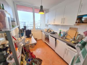 VERMIETET! Schicke 2 Zimmer Wohnung mit Balkon – Sachsenhausen + POOL+SAUNA im Haus!