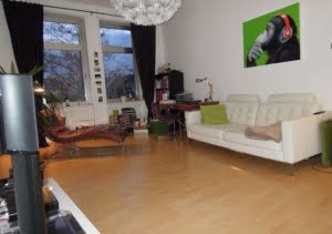 VERMIETET! Große 2 Zimmer mit Wohnküche und 2 Balkonen – zentral in Bornheim Mitte