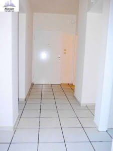 VERMIETET! Hell! 3 Zimmerwohnung mit Balkon und Wannenbad – Bornheim Grenze Ostend – EZB nah