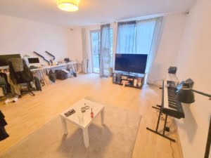 VERMIETET! Sonnige 2 Zimmerwohnung mit Wohnküche + großem Balkon – Bornheim Grenze Ostend