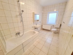 VERMIETET! Großzügige 3-Zimmerwohnung mit Wohnküche – ruhig in Eckenheim