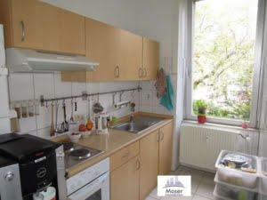 VERMIETET! Gemütliche, kleine 3 Zimmerwohnung inkl. EBK – ruhig und zentral in Bornheim