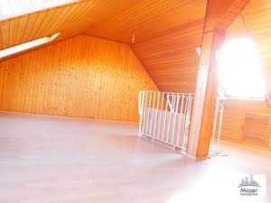 VERMIETET!Altbaucharme mitten in Bornheim! Sonnige 4 Zimmer-Maisonette direkt auf der Berger Straße