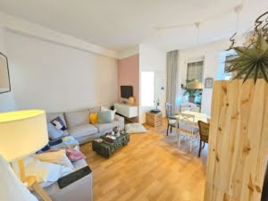VERMIETET! Große, gemütliche 3,5 Zimmer Altbauwohnung mit Balkon – zentrale Lage Nähe TÜV Hanau