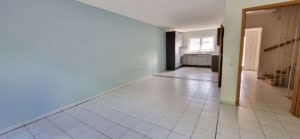 VERKAUFT! Ihr neues Heim erwartet Sie! Reihenhaus: 5 Zimmer + Terrasse + Garten + 2 KFZ-Stellplätze