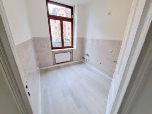 VERMIETET! Klein! Gemütlich! Neu renovierte 2 Zimmerwohnung – mitten in Bornheim Berger Str.