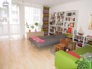 VERMIETET! Sonnige 2 Zimmerwohnung mit Wohnküche + großem Balkon – Bornheim Grenze Ostend