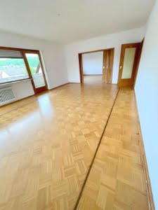 VERMIETET! Großzügige 3-Zimmerwohnung mit 2 Balkonen ruhige Lage in Großheubach