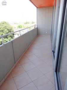 VERKAUFT! Schwimmbad + Sauna im Haus! Neu saniert! 3-Zimmer mit Balkon – Sachsenhausen