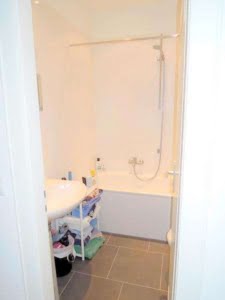 VERMIETET! Altbaucharme pur ! 2 Zimmerwohnung mit Wohnküche – zentral + ruhig im Ostend Nähe EZB