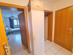 VERMIETET! Beste Lage direkt am Schweizer Platz! Gemütliche 2 Zimmerwohnung mit EBK im 4. OG