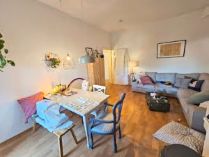 VERMIETET! Große, gemütliche 3,5 Zimmer Altbauwohnung mit Balkon – zentrale Lage Nähe TÜV Hanau
