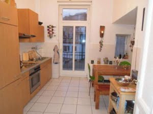 VERMIETET! Große 2 Zimmer mit Wohnküche und 2 Balkonen – zentral in Bornheim Mitte