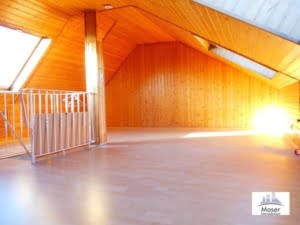 VERMIETET!Altbaucharme mitten in Bornheim! Sonnige 4 Zimmer-Maisonette direkt auf der Berger Straße