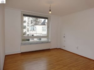 VERMIETET! in perfekter Westendlage! 2 Zimmerwohnung mit tollem Südbalkon & Gartennutzung