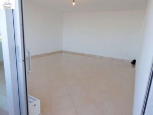 VERKAUFT! Schwimmbad + Sauna im Haus! Neu saniert! 3-Zimmer mit Balkon – Sachsenhausen