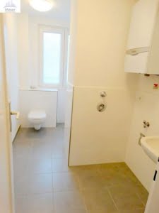 VERMIETET neuw. 2 Zimmerwohnung mit Wohnküche und Loggia + Balkon – zentral Nähe Uniklinik Niederrad