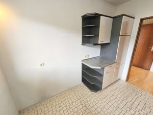 VERMIETET! Gemütliche 2-Zimmer Wohnung mit Balkon + nagelneues Bad- Top Lage Rumpenheim