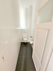 VERMIETET! Altbaucharme pur in Top Lage Sachsenhausen: 4 Zimmerwohnung mit Balkon + Parkett + EBK