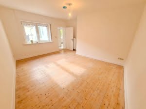 VERMIETET! Großzügige 3-Zimmerwohnung mit Wohnküche – ruhig in Eckenheim