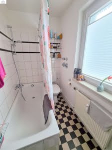 VERMIETET! Top Westendlage! Gemütliche 2 Zimmerwohnung mit Balkon + Einbauküche