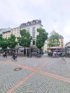 VERMIETET! Klein! Gemütlich! Neu renovierte 2 Zimmerwohnung – mitten in Bornheim Berger Str.