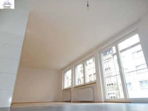 VERMIETET! Renovierte , große 2-Zimmer mit offener Küche – mitten in der Offenbacher Fußgängerzone
