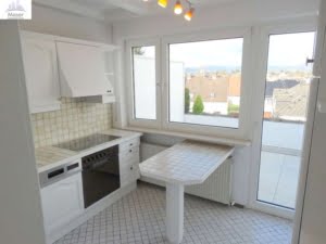 VERMIETET! TopTaunusblick! Sonnige 2 Zimmer Terrassenwohnung inkl. Einbauküche in Bad Homburg