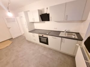 VERMIETET! 2022! Große 2 Zimmerwohnung mit Wohnküche und Loggia – zentral Nähe Uniklinik Niederrad