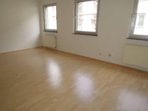 VERMIETET! Gemütliche 2 Zimmerwohnung mit Wannenbad – zentral in Rödelheim