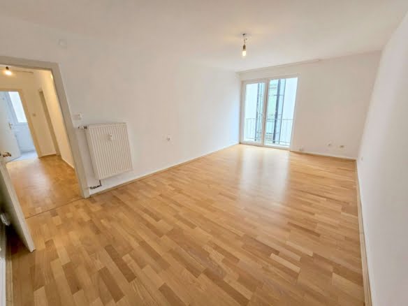 VERMIETET! Top Westendlage! Gemütliche, sonnige 2 Zimmerwohnung mit Balkon + Einbauküche inkl.