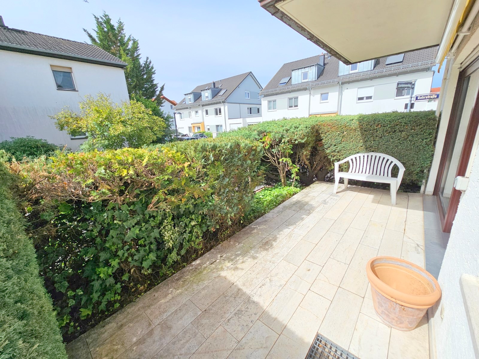 Ihr Platz zum Relaxen VERMIETET! Große 4-Zimmer Gartenwohnung mit 2 Balkonen + schickem Bad – top Lage Rumpenheim