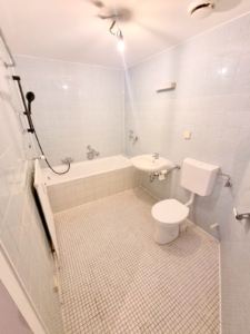 VERMIETET! Komplett neu renoviert! Großzügige 1-Zimmer Wohnung – mitten in der Offenbacher Fußgängerzone