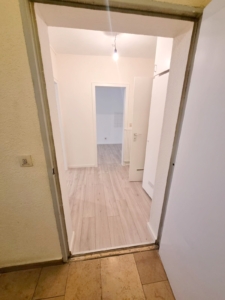 VERMIETET! Komplett neu renoviert! Großzügige 1-Zimmer Wohnung – mitten in der Offenbacher Fußgängerzone